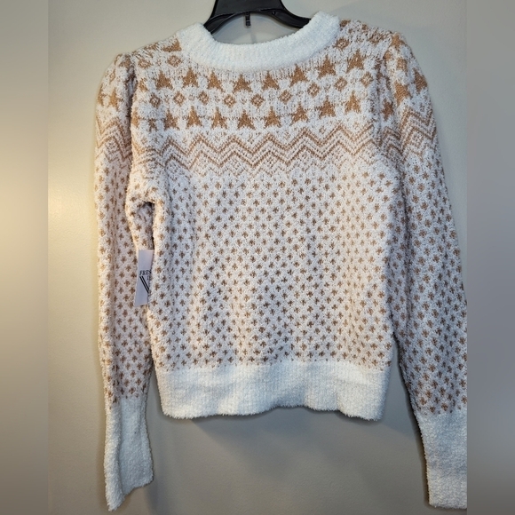 NWT Freshman 1996 Super Soft Fleece  Jr. Med Sweater tan and off white - Picture 11 of 14